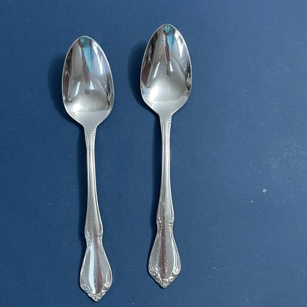 Oneida Stainless Flatware Chateau Pattern Lot of 2 Teaspoons Dinner Spoon USA 6
